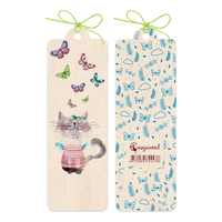 Lesezeichen aus Holz mit Katze und Schmetterlingen