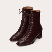 Emma – Stiefeletten mit Korsett-Schnürung