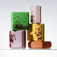 Zero Waste Badebombe mit Rose & getrockneten Blüten