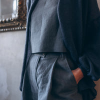 Kurze Weste mit breitem Ärmel