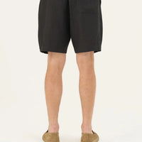 Amabilis Shorts in Schwarz – Entspannter Sommerkomfort aus Leinen - The Baltic Shop
