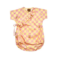 Baby Wrap Body in Gelben Karomuster - The Baltic Shop