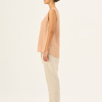 Daffodil V - Neck Leinentop in zarter Pfirsichfarbe - The Baltic Shop