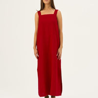Fugue Leinenkleid in Rot – Langes Sommerkleid mit modernem Minimalismus - The Baltic Shop