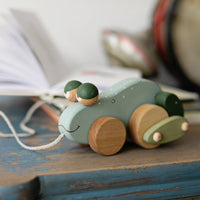 Handgefertigtes Frosch - Ziehtier aus Birkenholz - The Baltic Shop