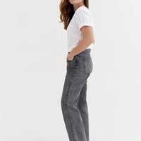 Jeans LA PARISIENNE in rauchgrau - The Baltic Shop