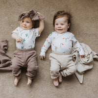 Kurzarm Body in 2 Farben - The Baltic Shop