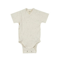 Kurzarm Body in 3 Farben - The Baltic Shop