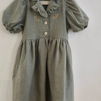 Mädchenkleid aus Leinen mit Puffärmeln - The Baltic Shop