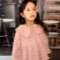Muslin - Kleid mit Kragen und Rüschenärmeln in Rosa Blumenprint für Kinder - The Baltic Shop