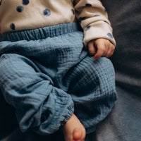Musselinhose für Babies in 3 Farben - The Baltic Shop