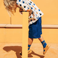 Socken in Blau mit Apfel Aufdruck - The Baltic Shop