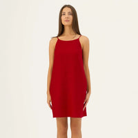 Stella Kleid in Rot – Verspielte Eleganz mit modernem Twist - The Baltic Shop