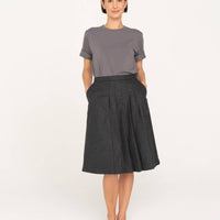 T-Shirt aus Premium - Baumwolle in Grau - The Baltic Shop