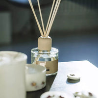 Handgegossener Diffuser-Duftstäbchen mit Rosenl Duft - The Baltic Shop