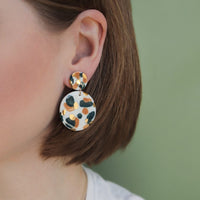 Runde "Tache" Ohrstecker - The Baltic Shop