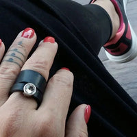 Schlichter handgefertigter Lederbandring - The Baltic Shop