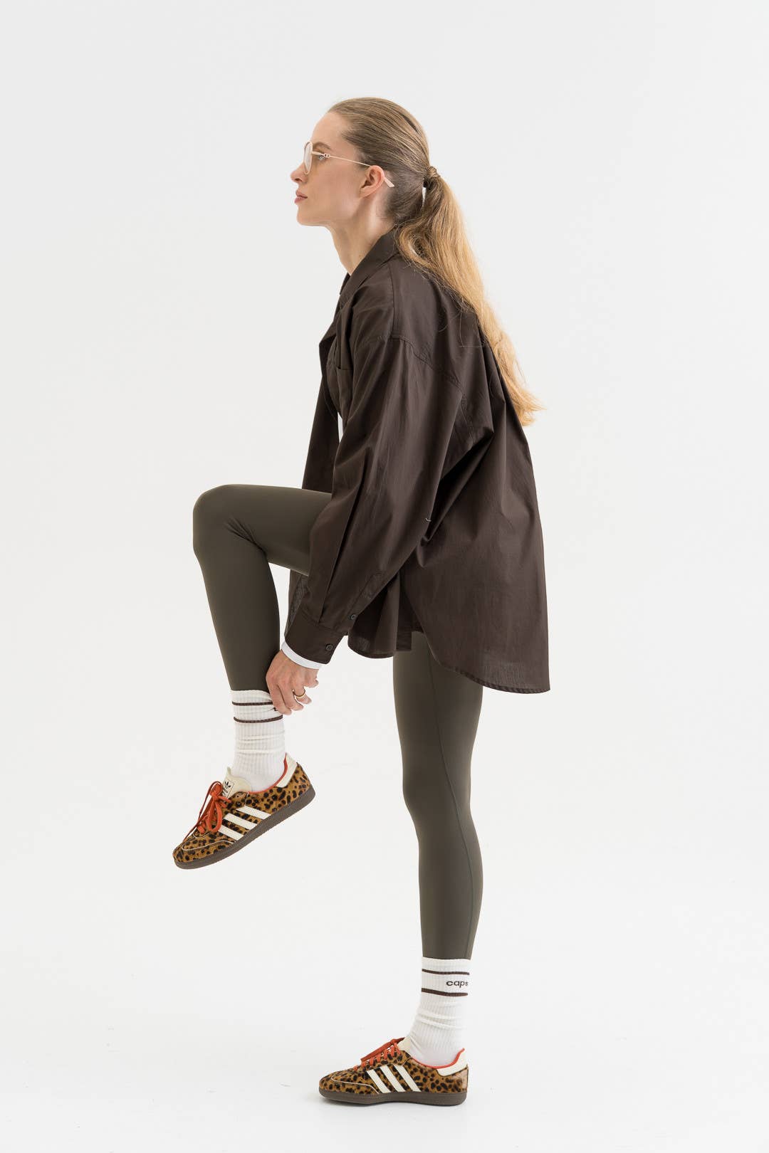 Olivgrüne Leggings – figurbetont & bequem
