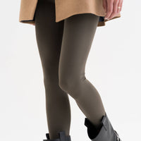 Olivgrüne Leggings – figurbetont & bequem