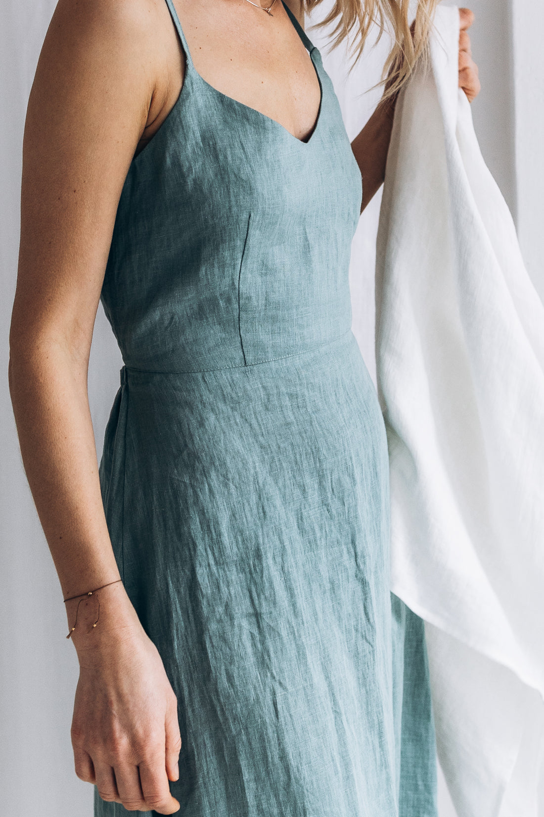 Sommerlicher Kleid aus Leinen "Liga"