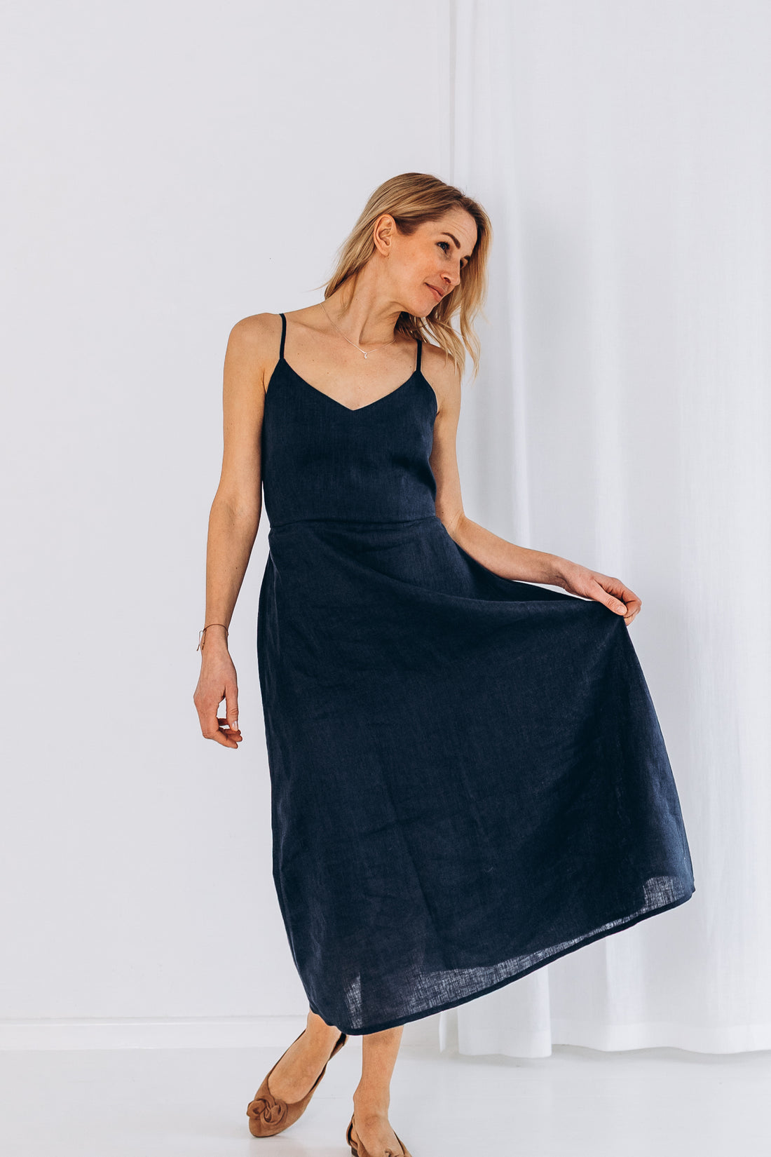 Sommerlicher Kleid aus Leinen "Liga"