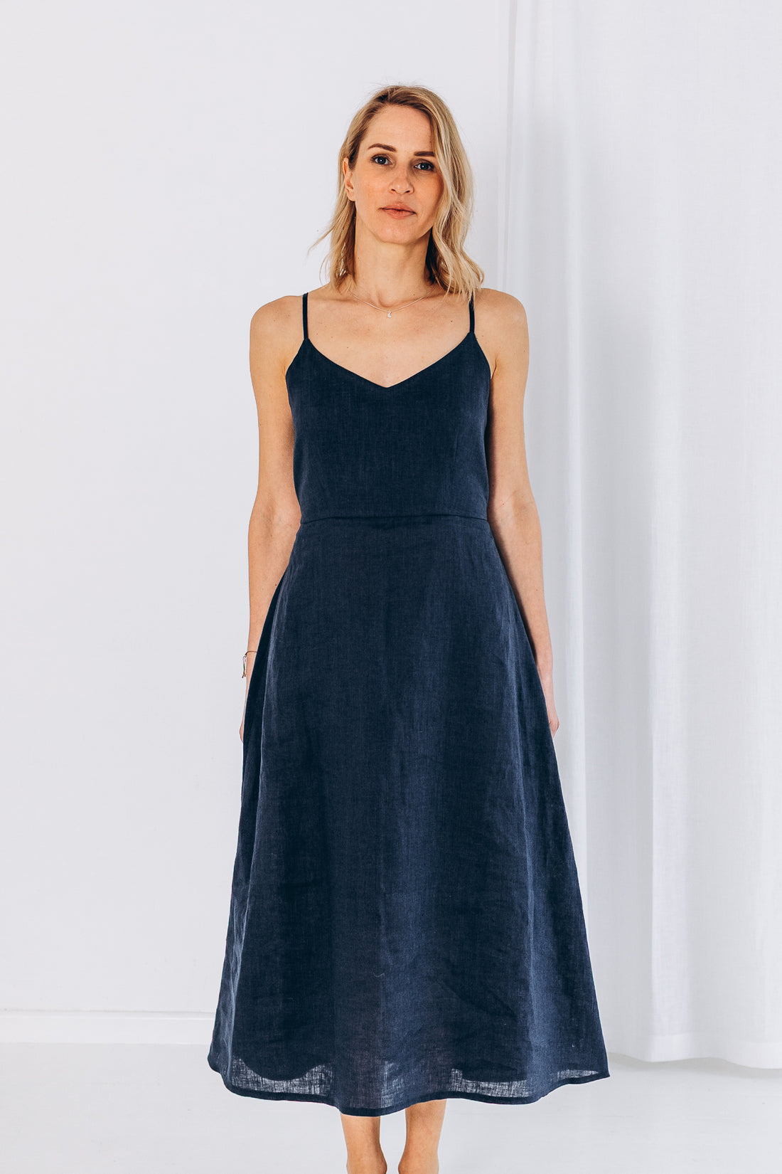 Sommerlicher Kleid aus Leinen "Liga"