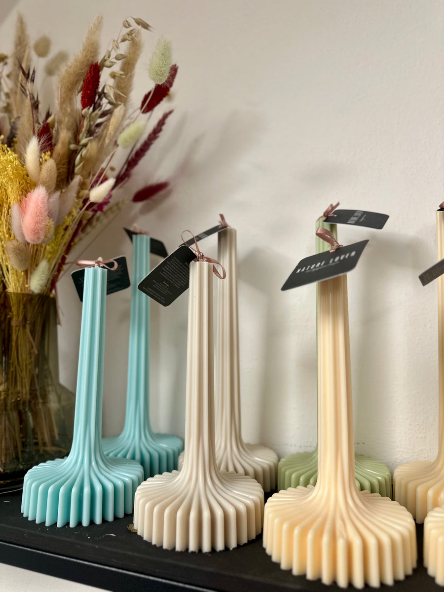 Geometrische Stabkerze aus Rapswachs
