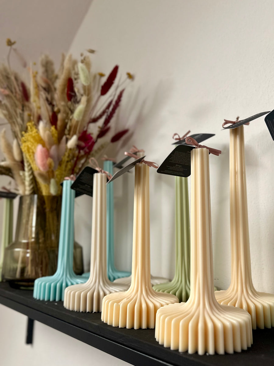 Geometrische Stabkerze aus Rapswachs