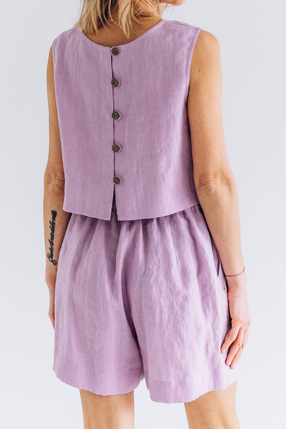 Kurze Leinenshorts "Iris"