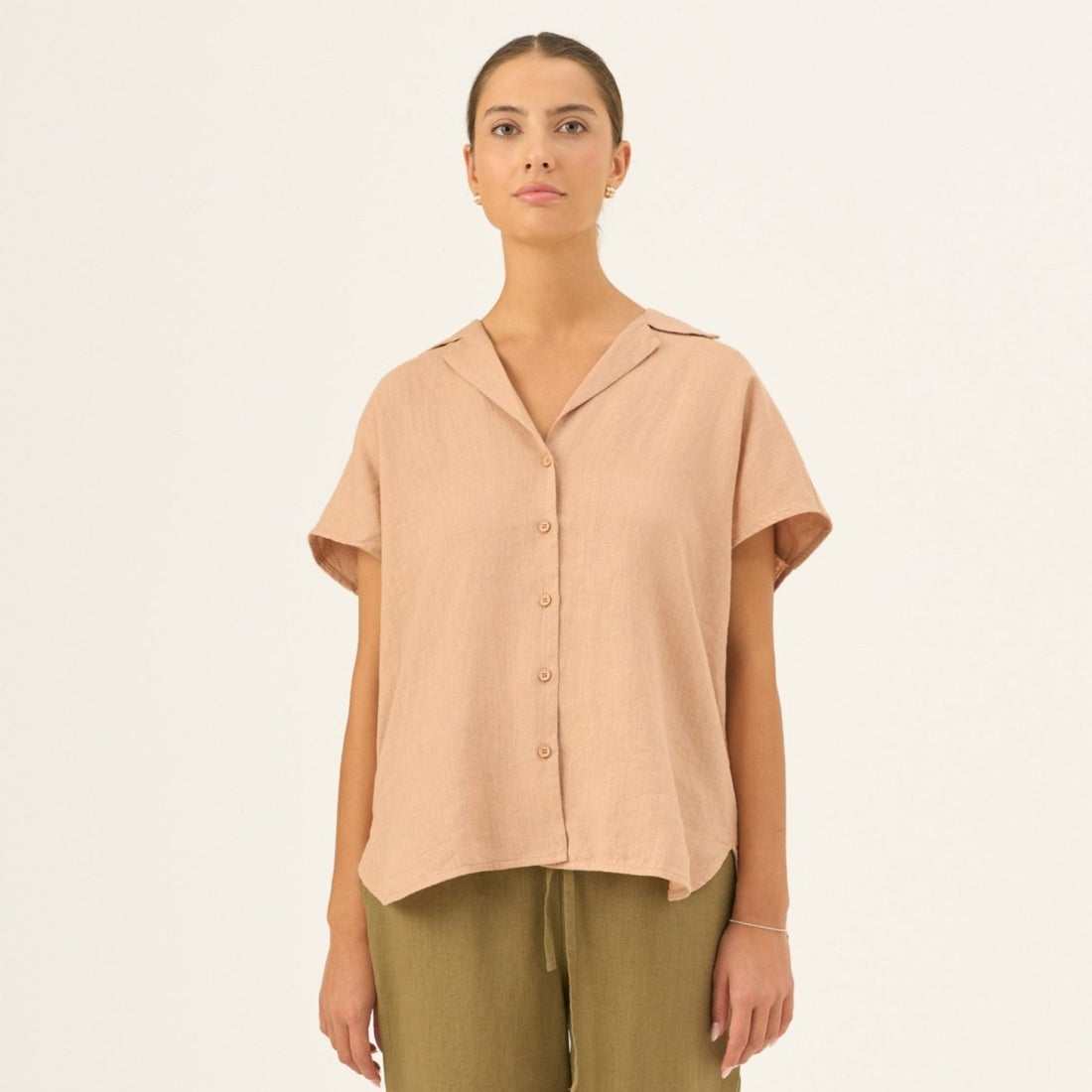 Ärmellose Leinenbluse "Melody" in zarter Pfirsichfarbe - The Baltic Shop