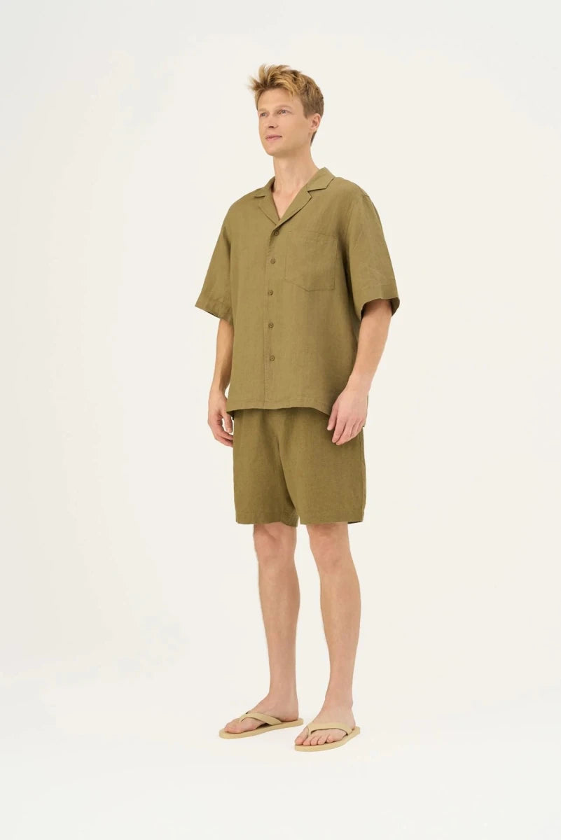 Amabilis Shorts in Khaki – Entspannter Sommerkomfort aus Leinen - The Baltic Shop