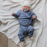 Babyhaube aus Bio Baumwolle in Ecru - The Baltic Shop