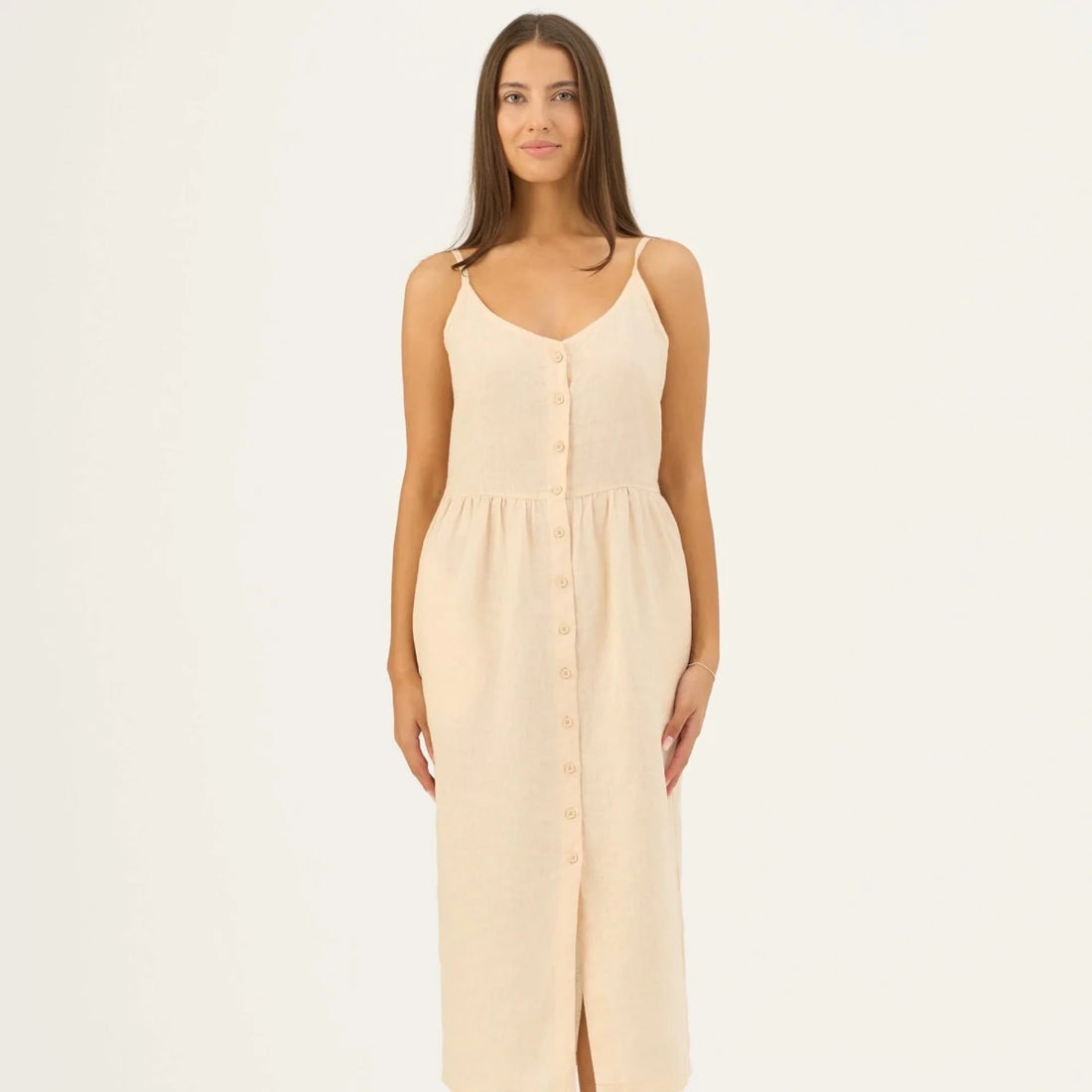 Camilla Kleid in Sandfarbe – Feminine Leichtigkeit aus Leinen - The Baltic Shop
