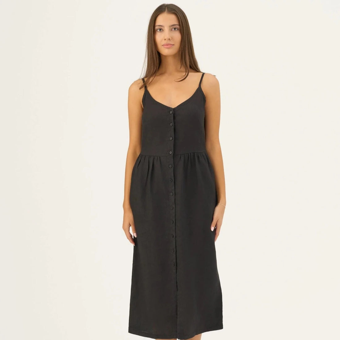 Camilla Kleid in Schwarz – Feminine Leichtigkeit aus Leinen - The Baltic Shop