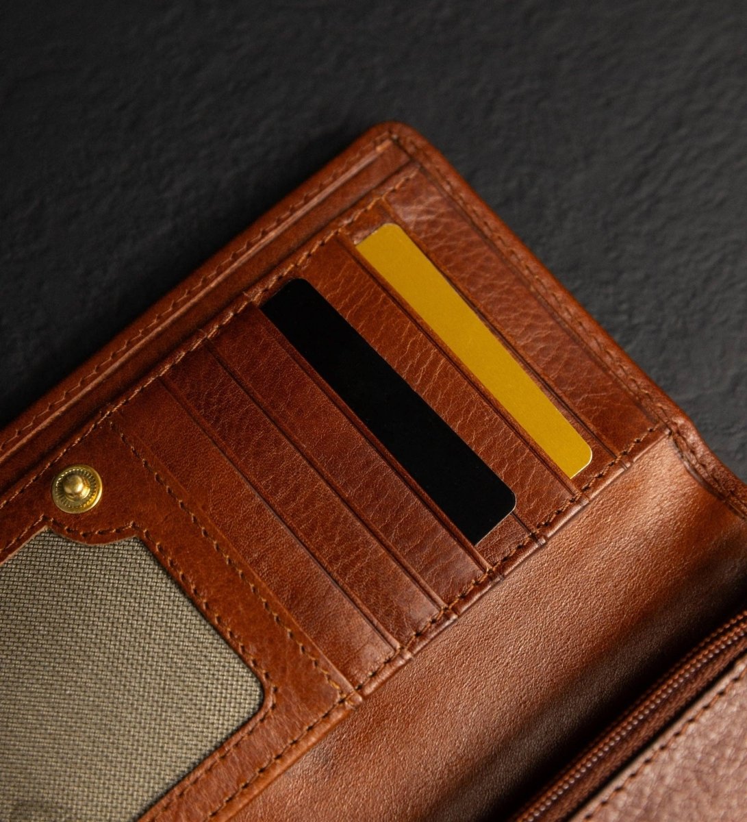 Charade – Geldbörse aus Vachetta-Leder - The Baltic Shop