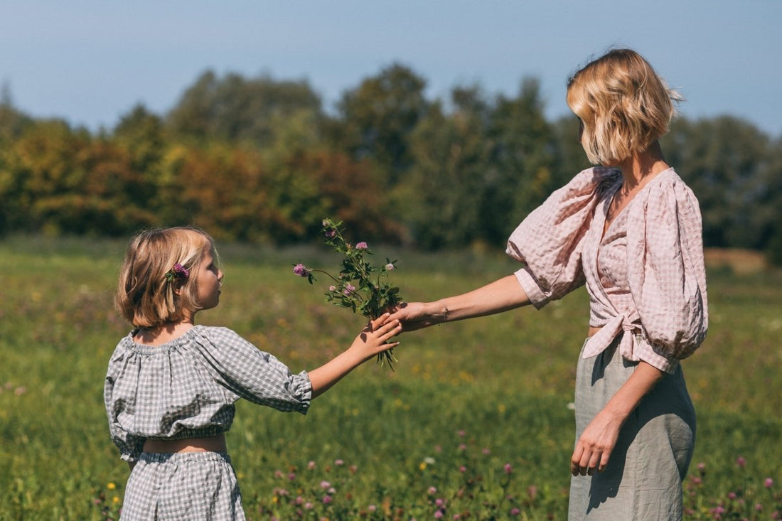 Crop Top mit Puffärmel in 3 Farben - The Baltic Shop