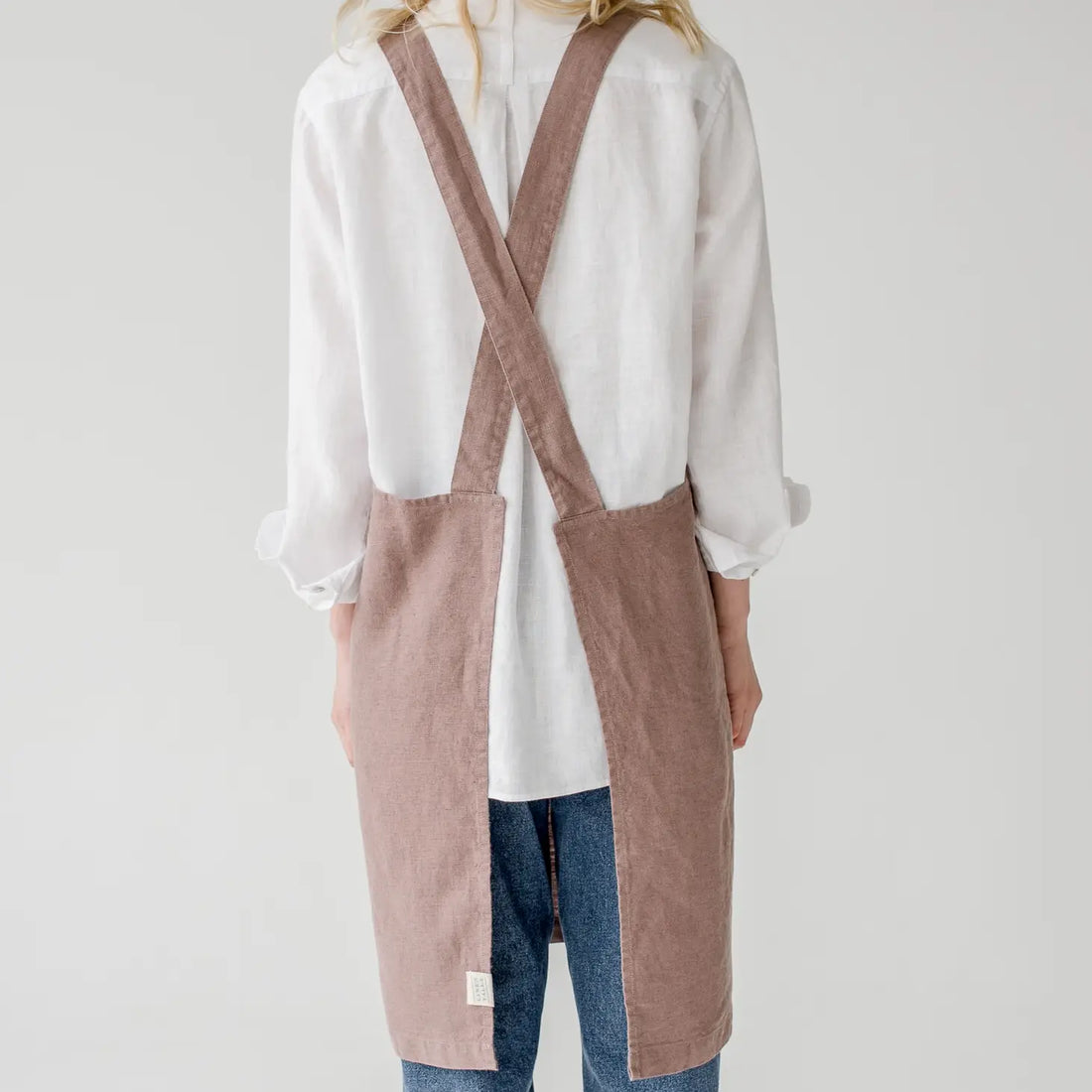 Crossback Latzschürze aus Leinen in viele Farben