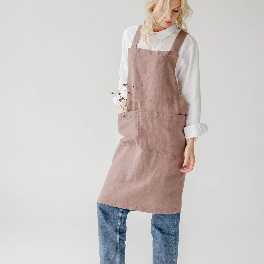 Crossback Latzschürze aus Leinen in viele Farben