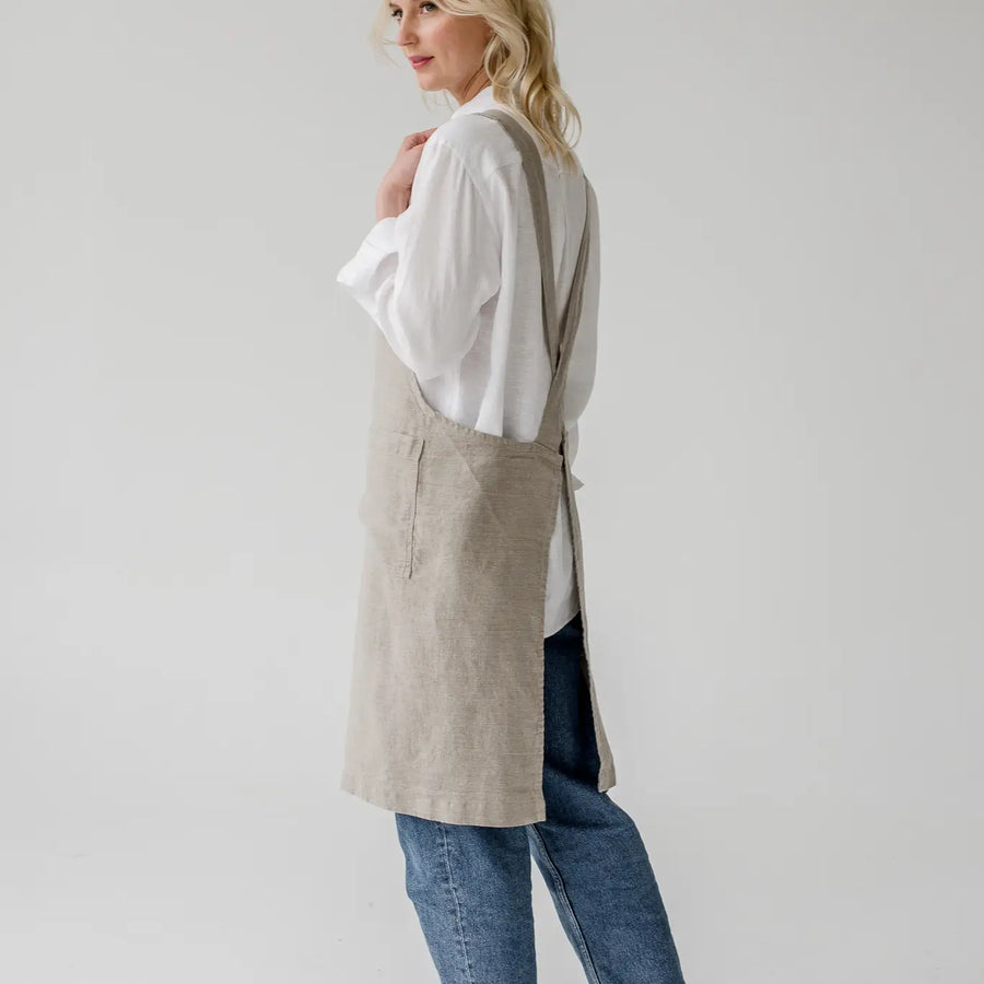 Crossback Latzschürze aus Leinen in viele Farben