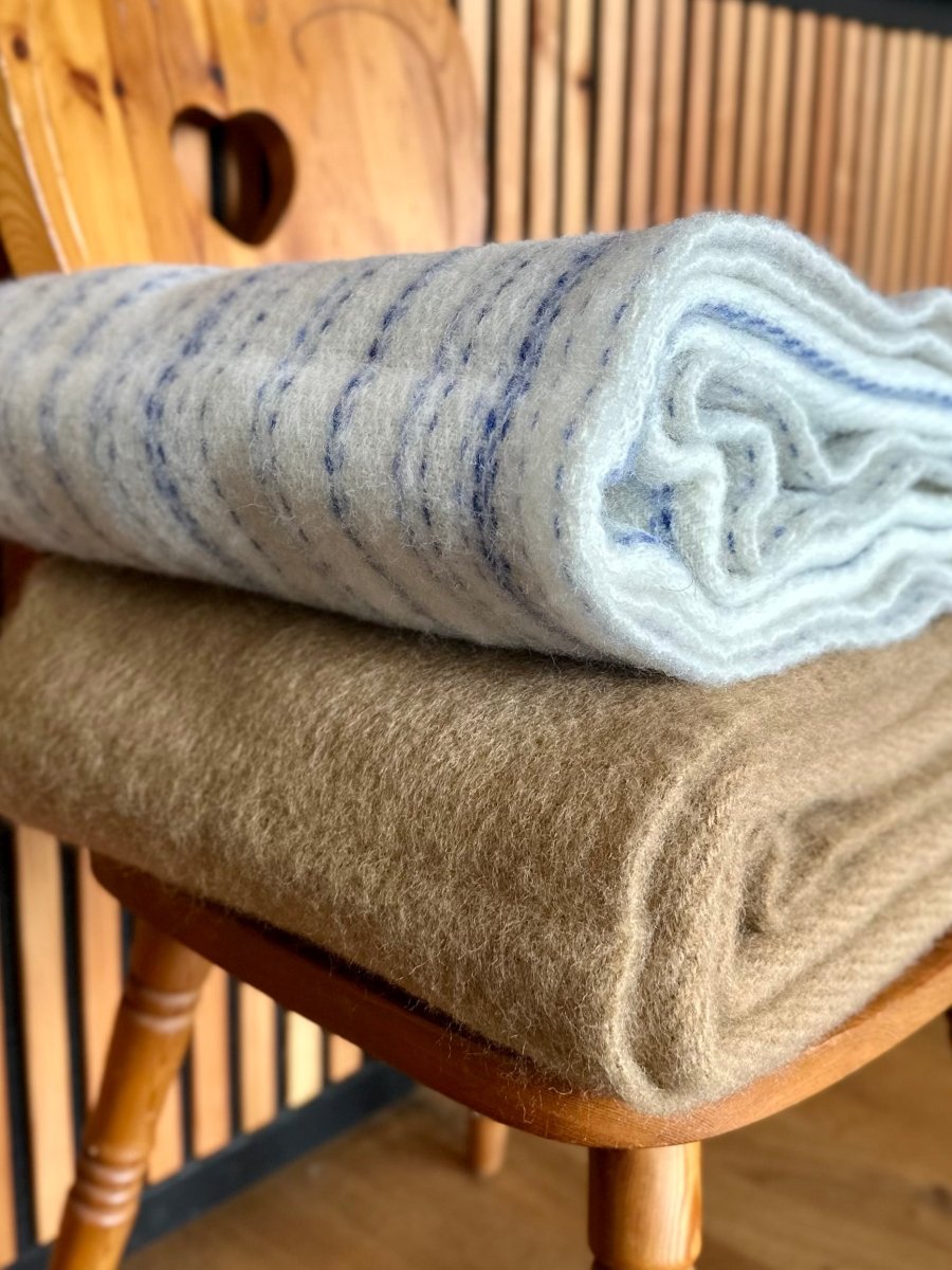 Decke aus 100% Wolle in viele Farben - The Baltic Shop