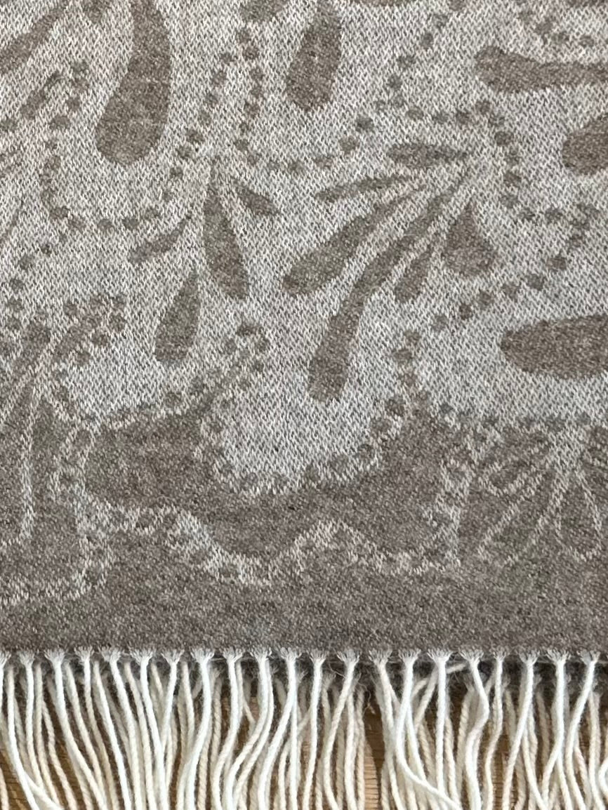 Decke aus 100% Wolle in viele Farben - The Baltic Shop