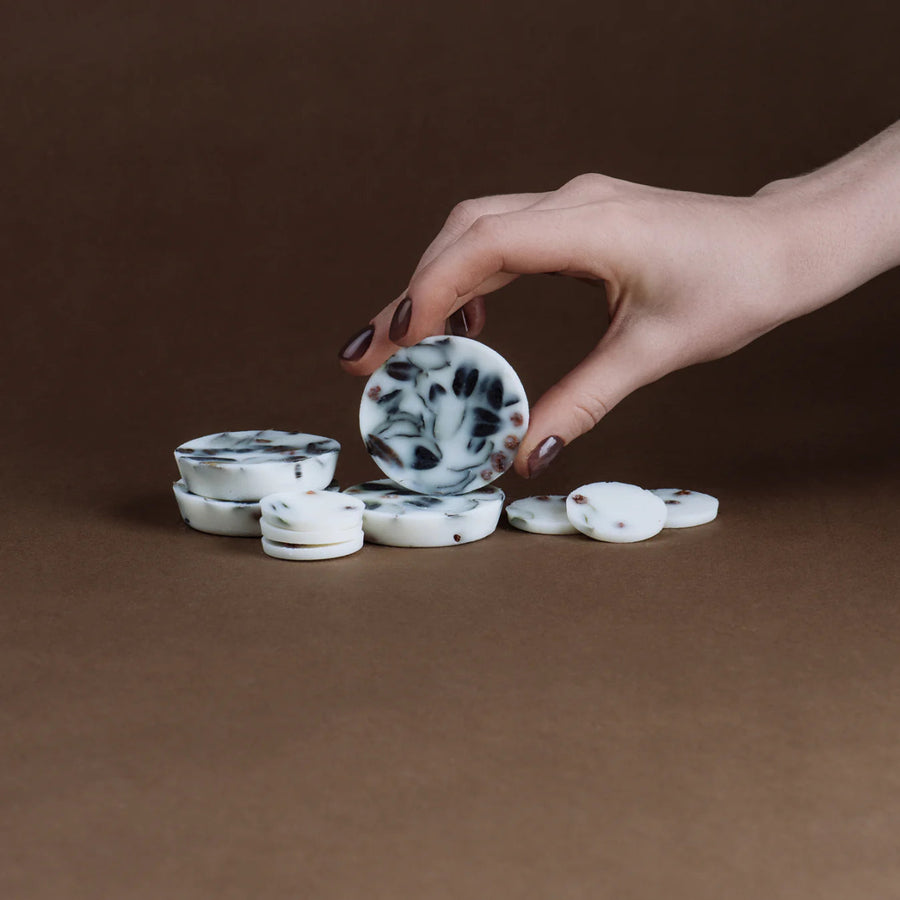 Duftwachs Runden mit Duft der Waldbeeren - The Baltic Shop