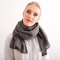 Dünner Leinenschal ohne Fransen in verschieden Farben - The Baltic Shop