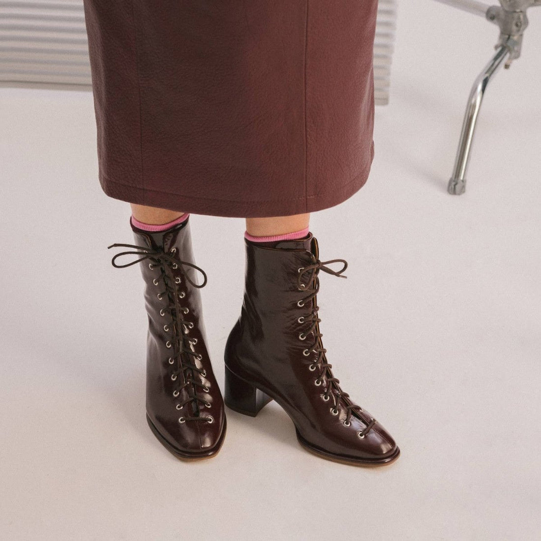 Emma – Stiefeletten mit Korsett-Schnürung - The Baltic Shop