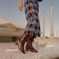 Emma – Stiefeletten mit Korsett-Schnürung - The Baltic Shop