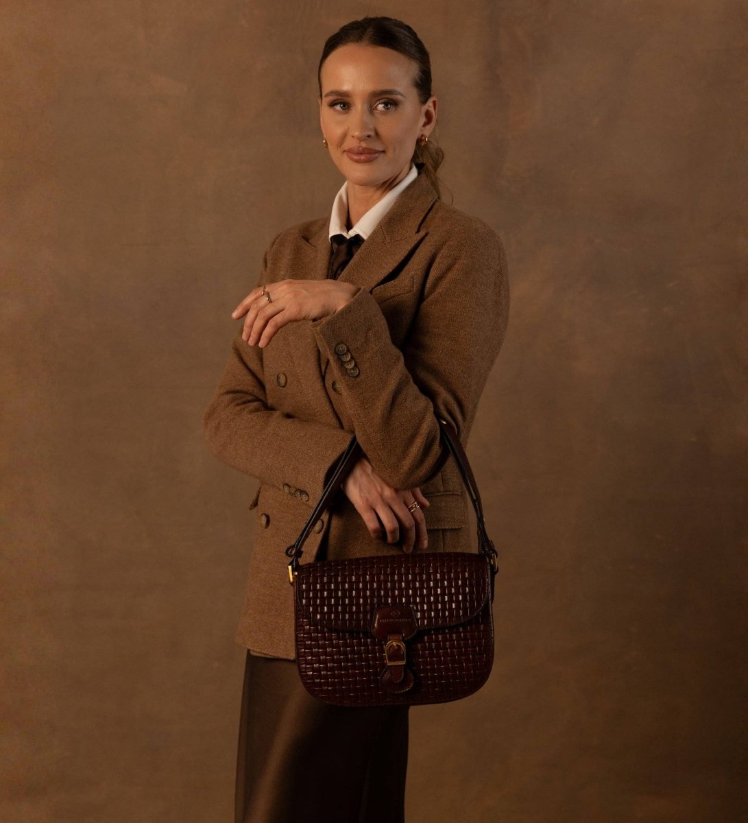 Geflochtene Ledertasche in Braun - The Baltic Shop