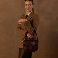 Geflochtene Ledertasche in Braun - The Baltic Shop