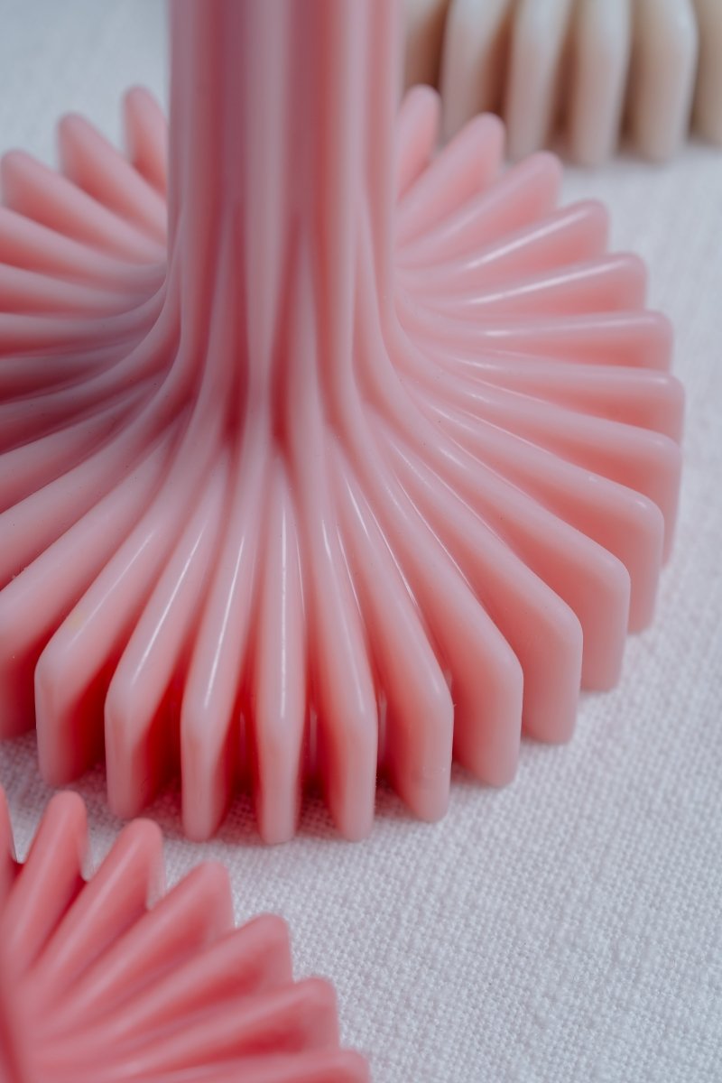 Geometrische Stabkerze aus Rapswachs - The Baltic Shop