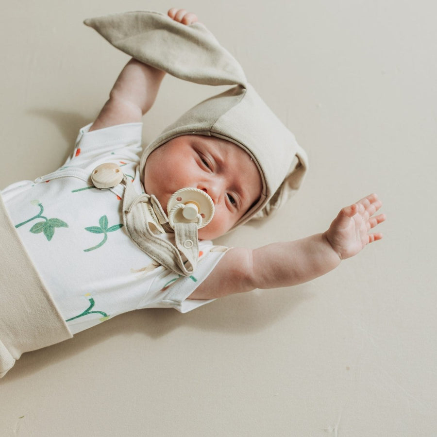 Haube mit Hasenohren aus Bio Baumwolle in 2 Farben - The Baltic Shop