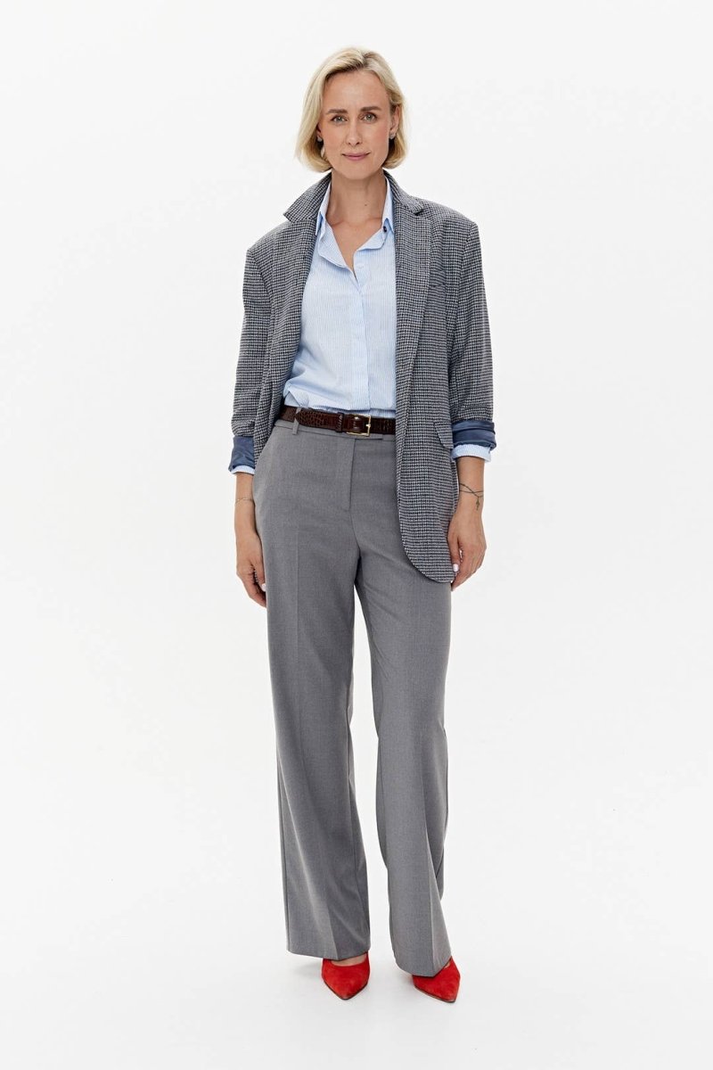 Hemd 'CAPRI' | gestreifte Baumwolle mit Mikroflocken - Detail - The Baltic Shop